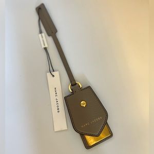 MARC JACOBS LEATHER Luggage Handbag Shad Hang Tag! NEW!